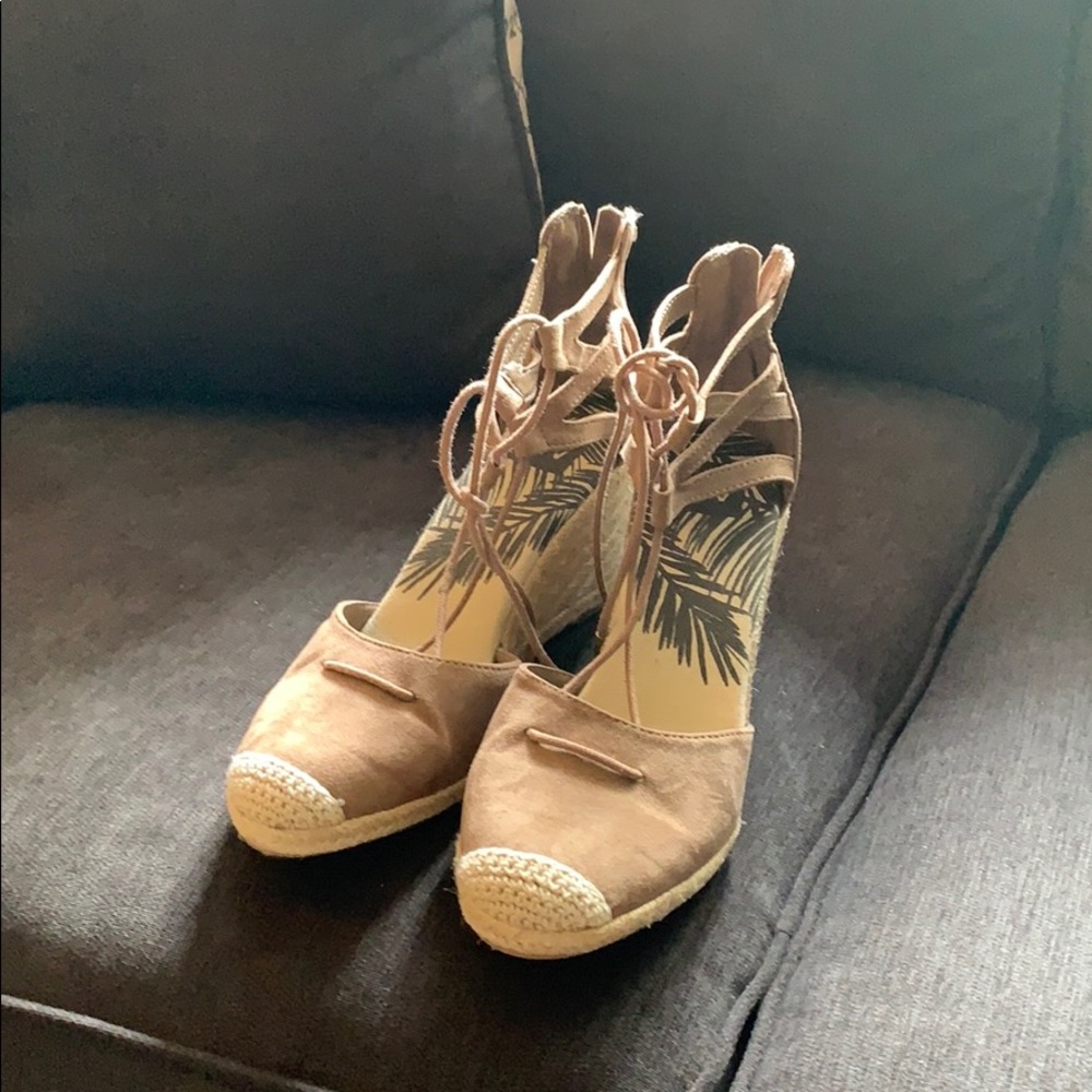 Dolce Vita Espadrille Wedge Sandals - Size 9.5